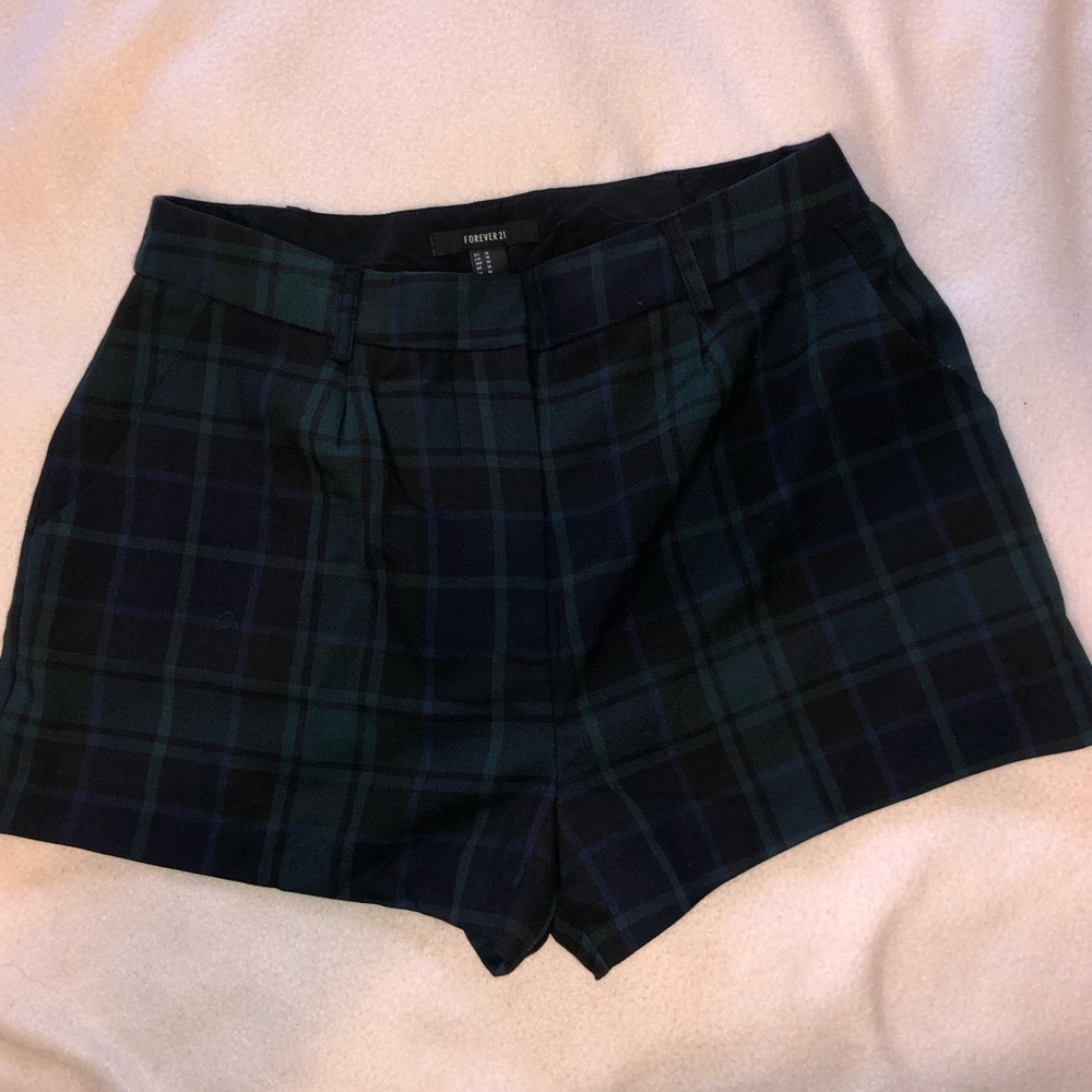 FOREVER 21 PLAID SHORTS